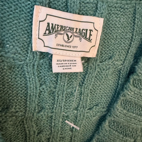 American Eagle Green Cable Knit Cardigan - Picture 3 of 5